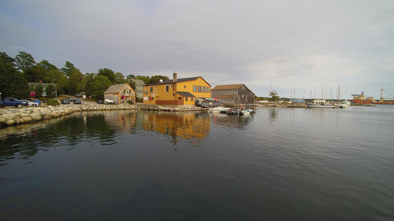 Inner Harbor Inn Шелберн Екстер'єр фото
